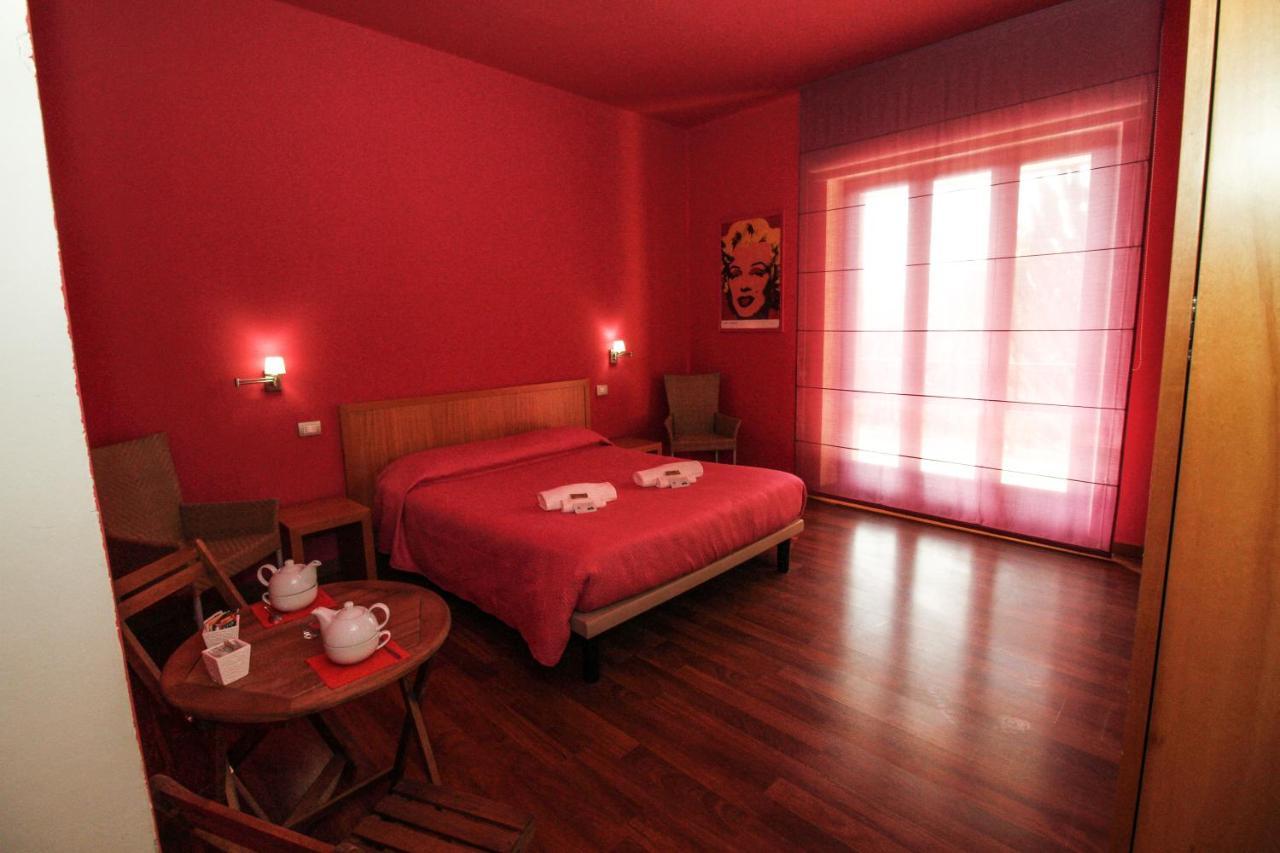 Hotel I Colori SantʼAntìoco Dış mekan fotoğraf