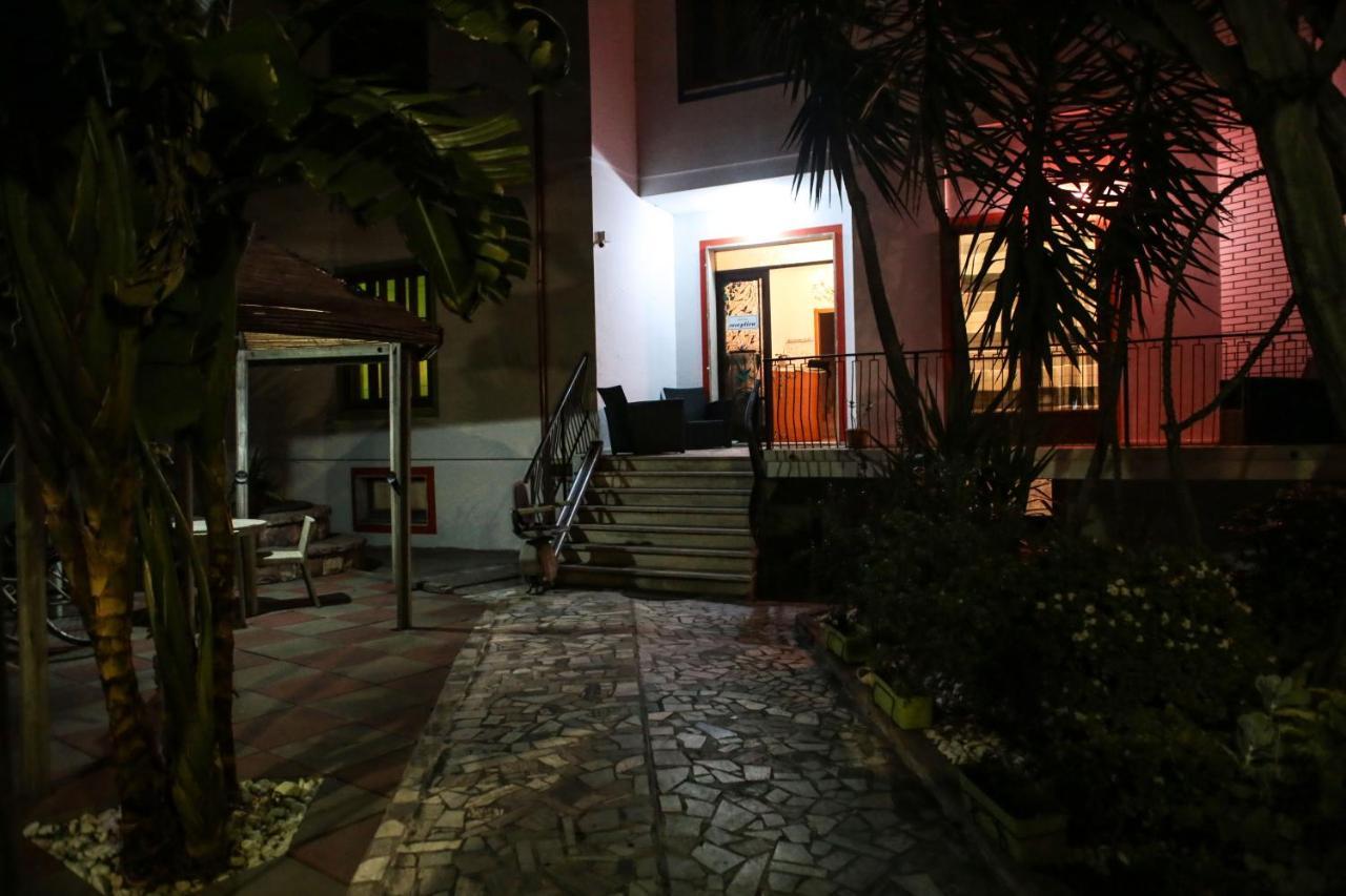 Hotel I Colori SantʼAntìoco Dış mekan fotoğraf
