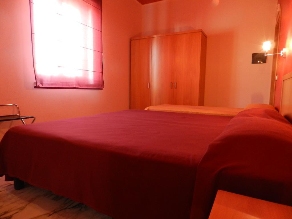 Hotel I Colori SantʼAntìoco Dış mekan fotoğraf